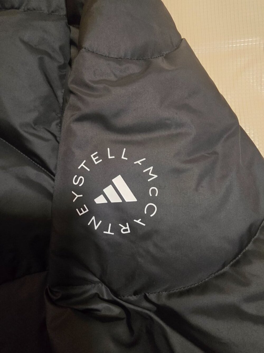 Adidas By Stella McCartney Women's Padded Hooded Jacket JW2036 Medium - Picture 4 of 9